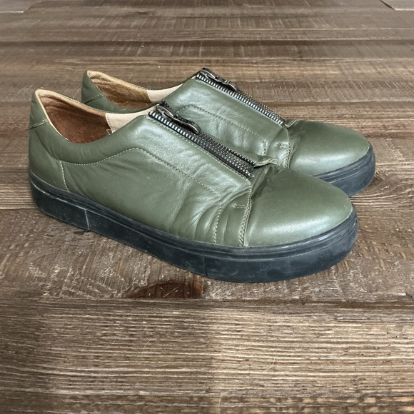 Gor Avocado Green Leather Slip-On Shoes Zipper Detail - Picture 3 of 11